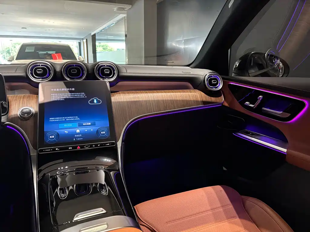 Mercedes-Benz GLC 2025 — фото 11