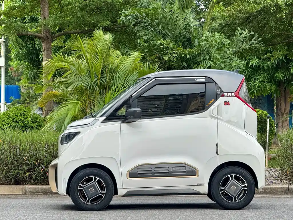 Baojun E200 2020
