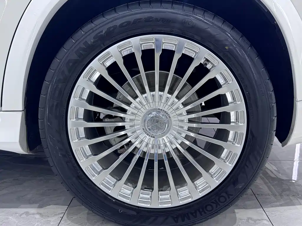 Mercedes-Benz GLS 2023 — фото 12