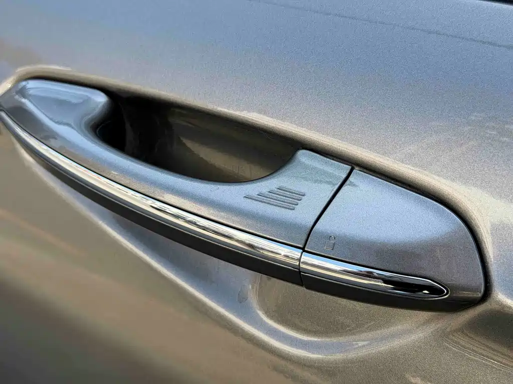 Ford Mondeo 2015 — фото 17
