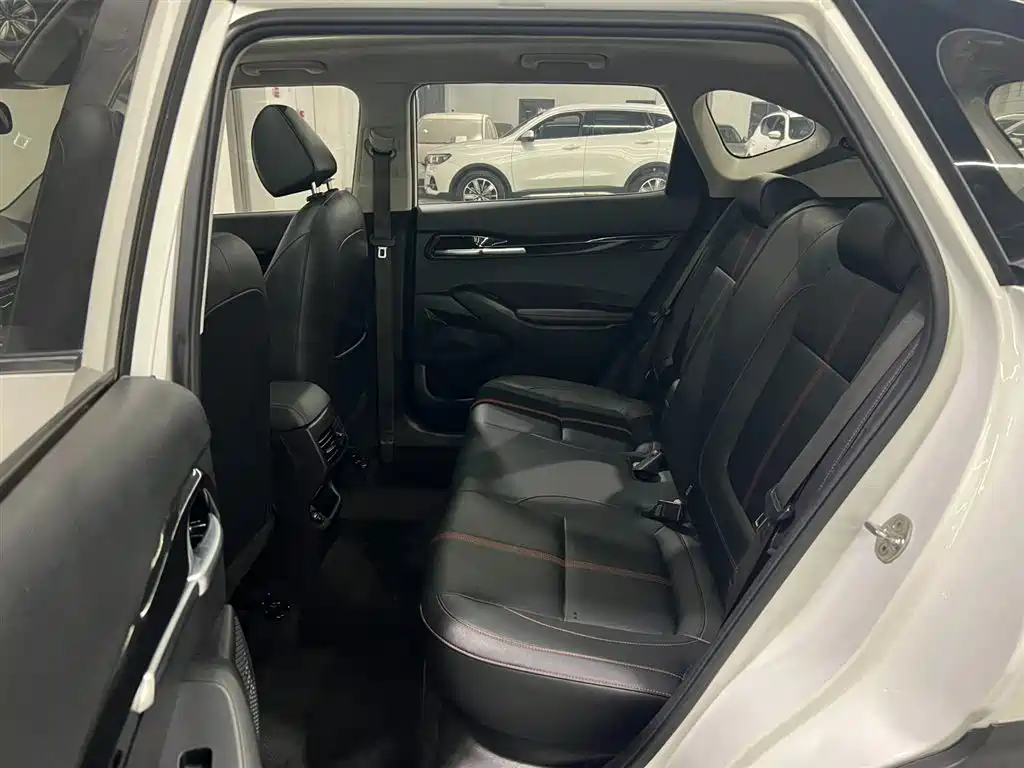 Kia KX3 2022 — фото 11