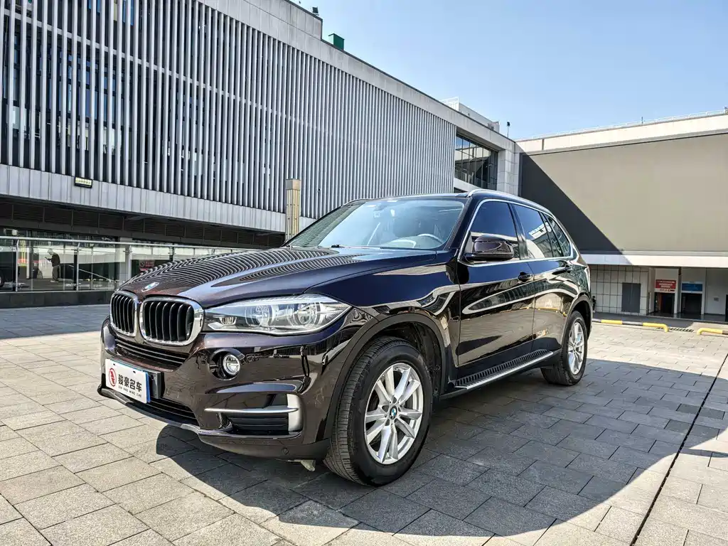 BMW X5 2018 — фото 1