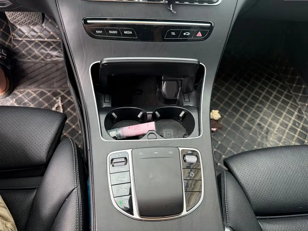 Mercedes-Benz C-Class 2020