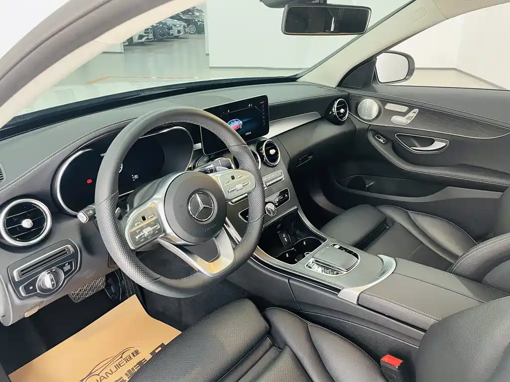 Mercedes-Benz C-Class 2021 — фото 6