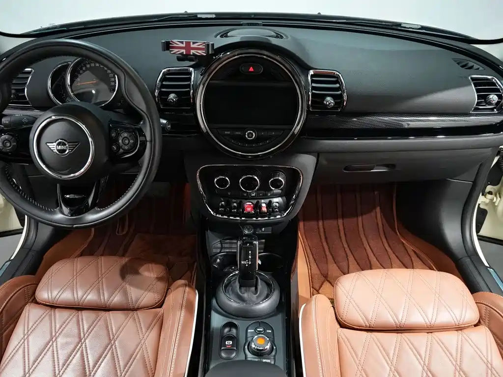 MINI Clubman 2020 — фото 25