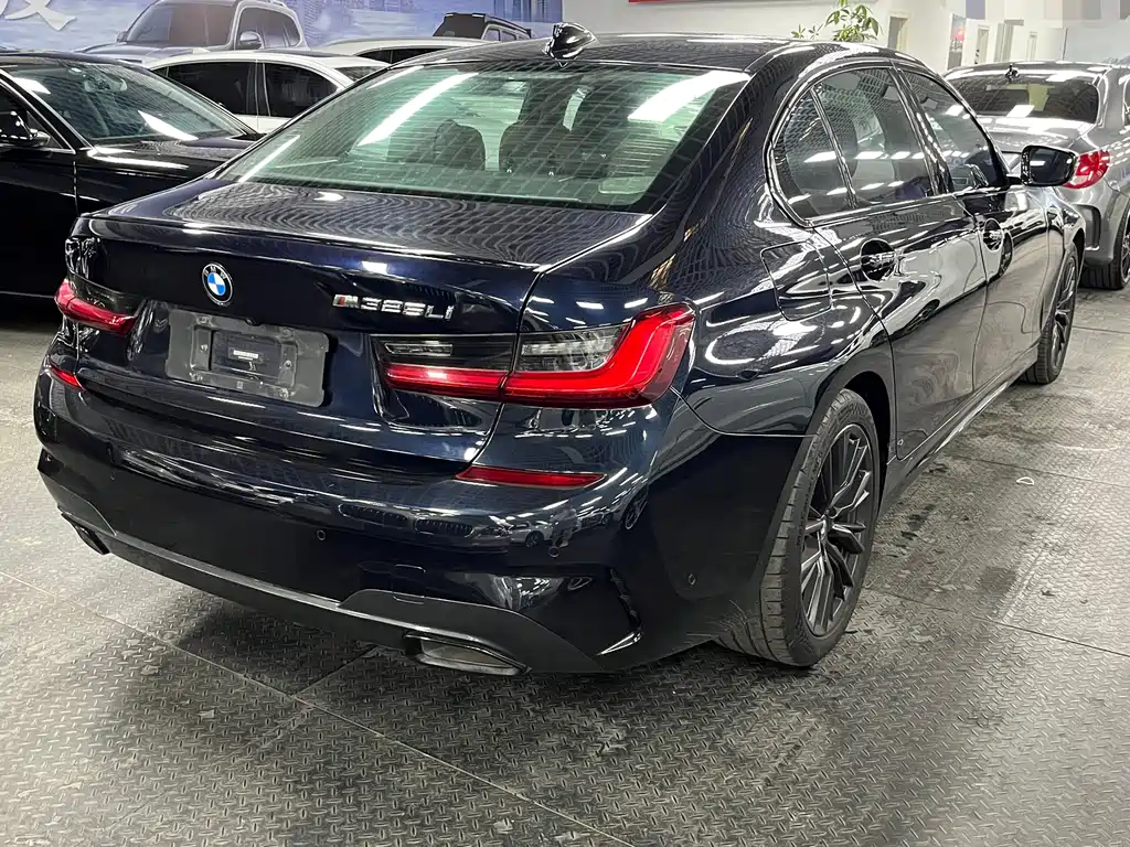 BMW 3 Series 2021