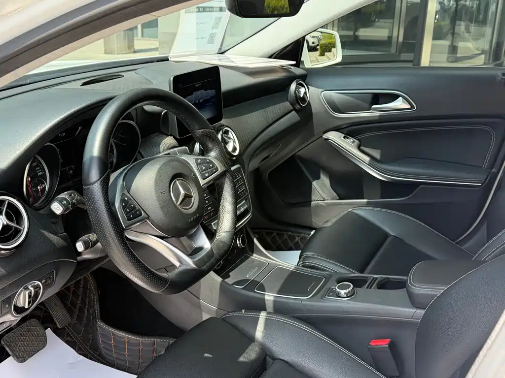 Mercedes-Benz GLA 2019