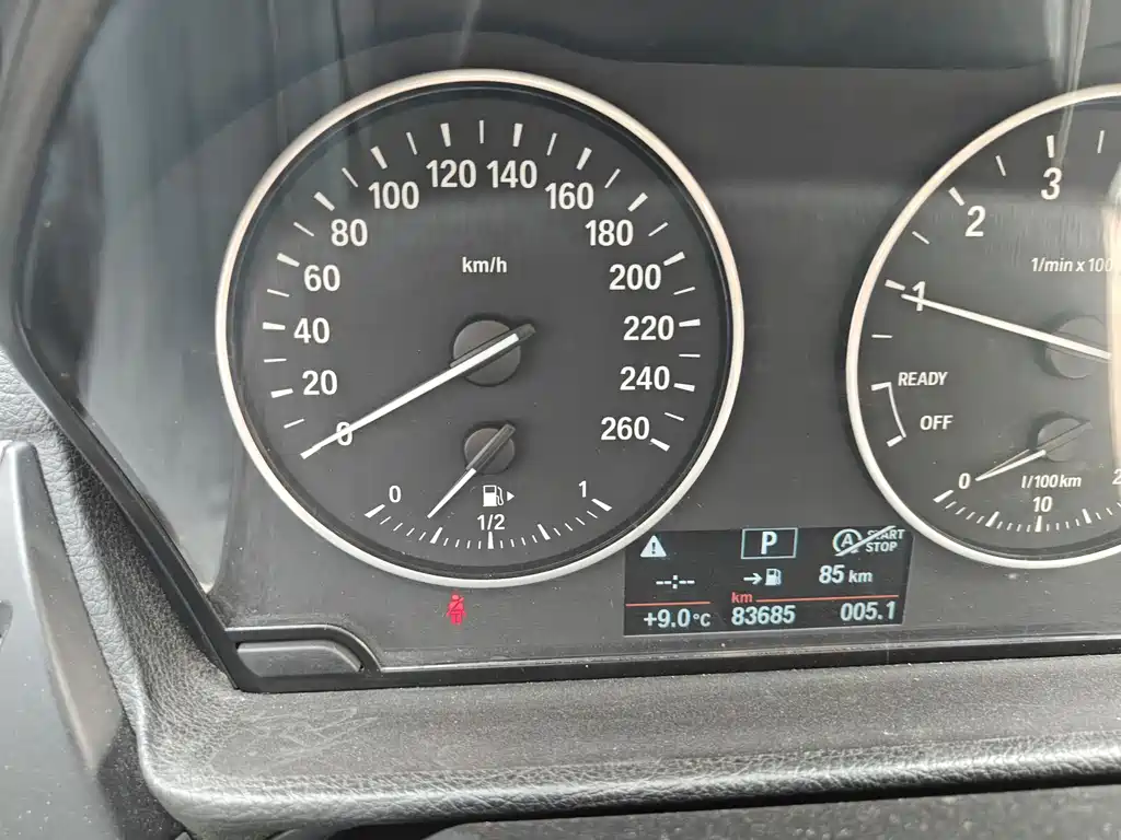 BMW 1 Series 2017 — фото 16
