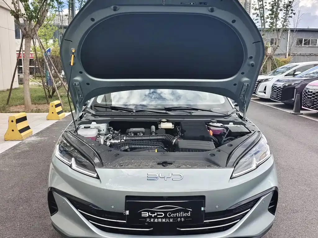 BYD Seal 06 2025
