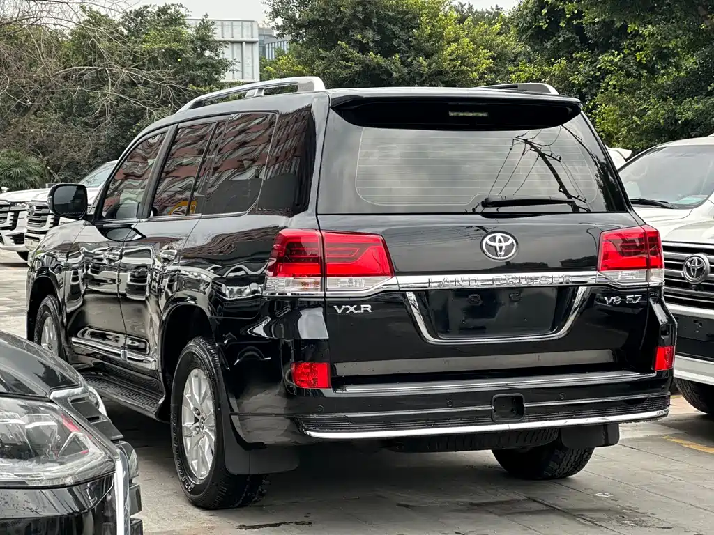 Toyota Land Cruiser 2020 — фото 4