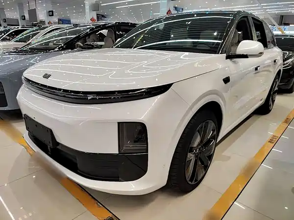 Li Auto L6 2024