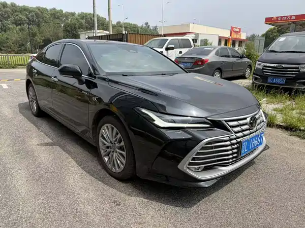 Toyota Avalon 2025