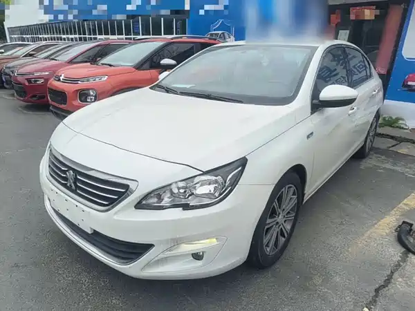 Peugeot 408 2016