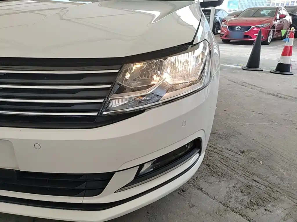 Volkswagen Gran Lavida 2019 — фото 24