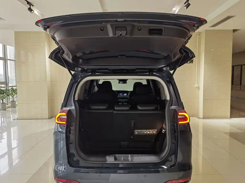 GAC Trumpchi M6 2023 — фото 21