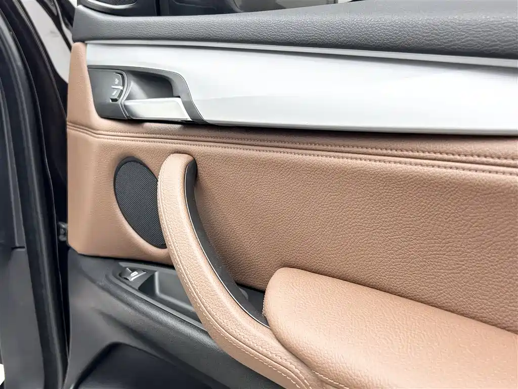 BMW X5 2018 — фото 12