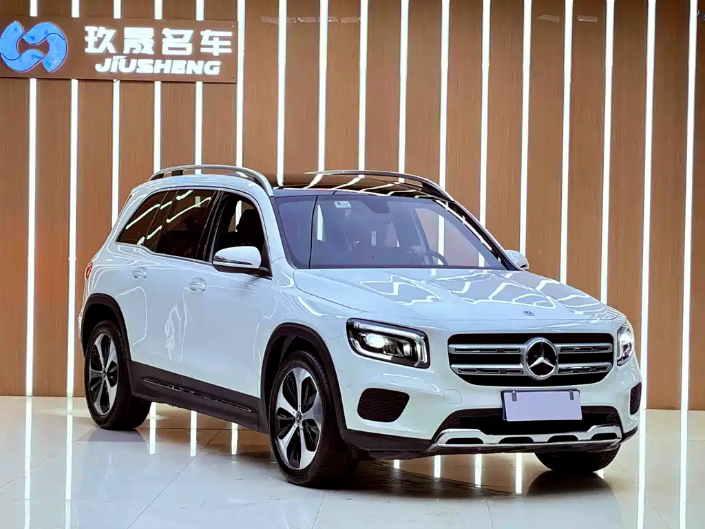 Mercedes-Benz GLB 2021