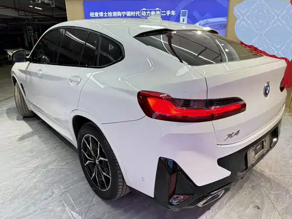 BMW X4 2022