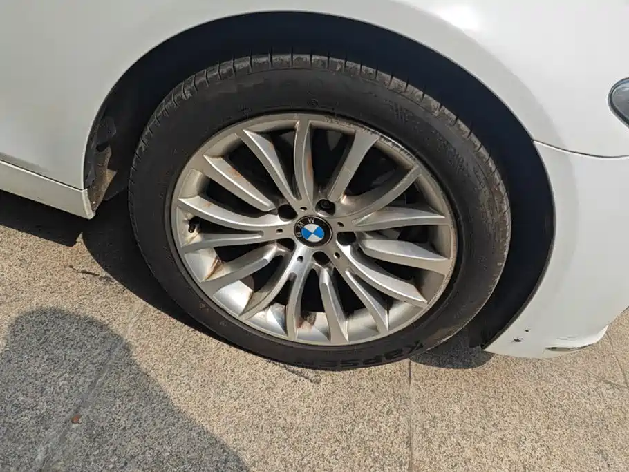 BMW 5 Series 2015 — фото 6