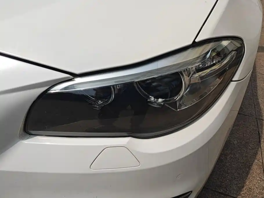 BMW 5 Series 2015 — фото 5