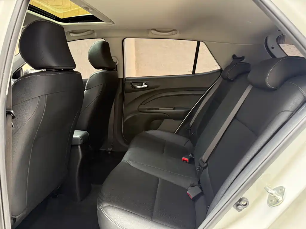 Kia KX1 2022 — фото 10