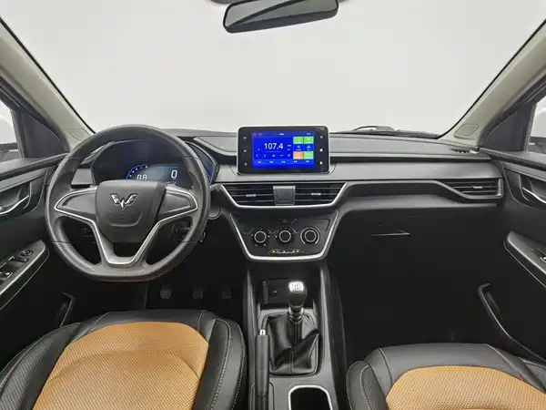 Wuling Hongguang S3 2019