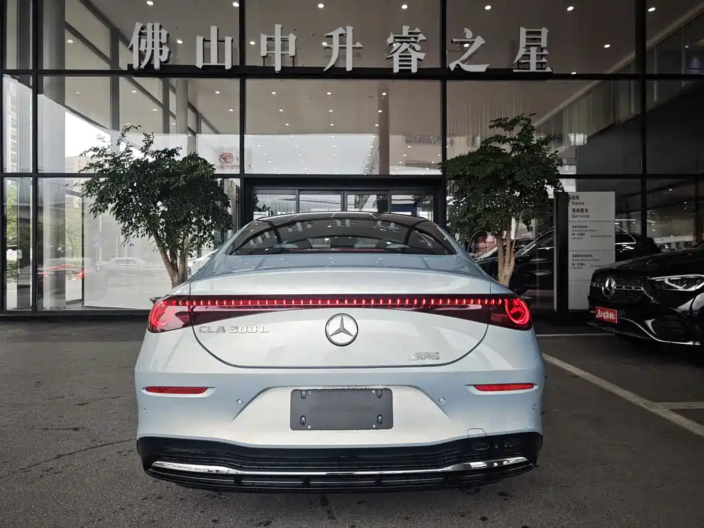 Mercedes-Benz CLA EV 2025 — фото 13