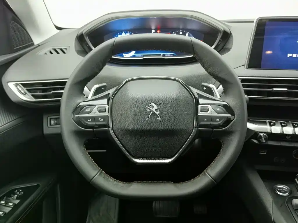 Peugeot 5008 2018 — фото 11