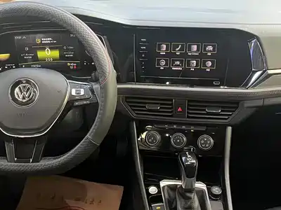 Volkswagen Sagitar 2022