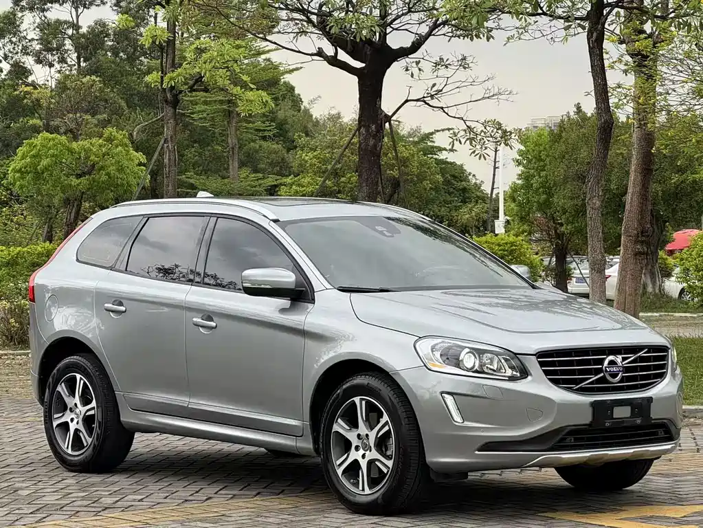 Volvo XC60 2014 — фото 3