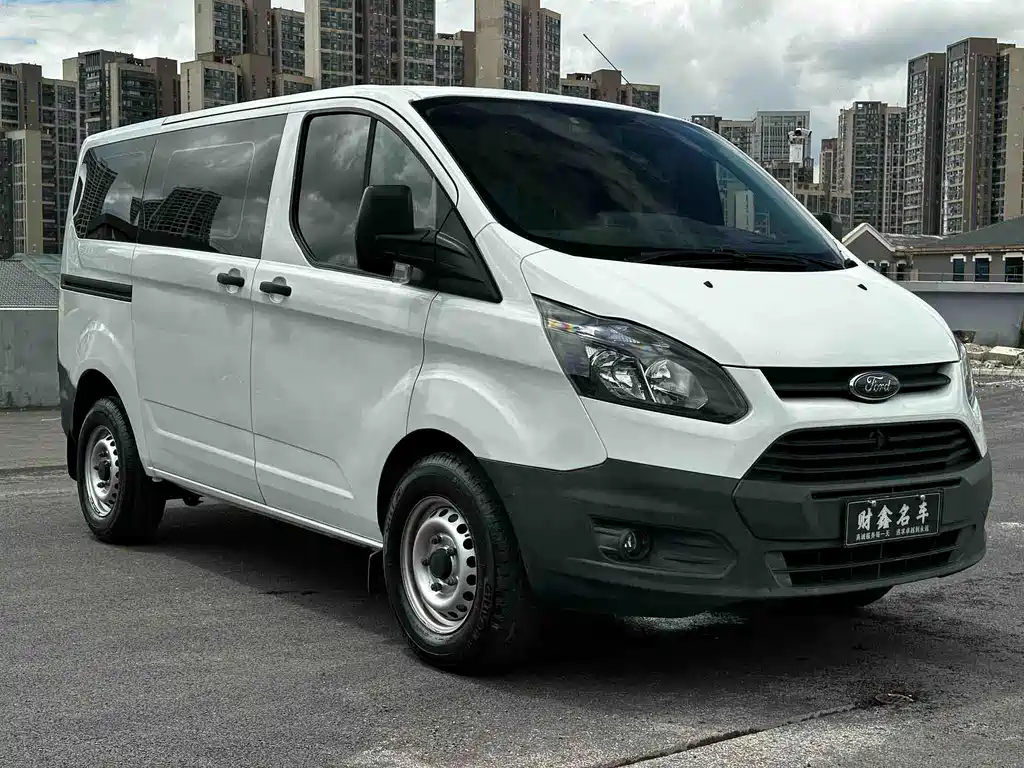 Ford Transit 2023 — фото 3