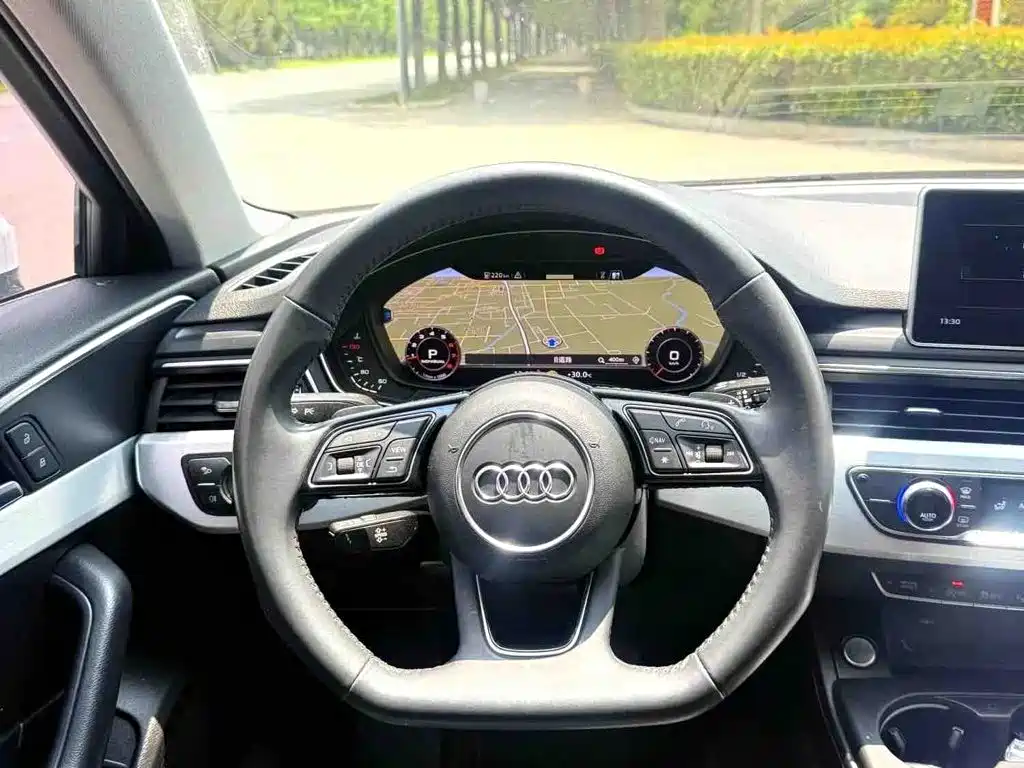 Audi A4L 2018