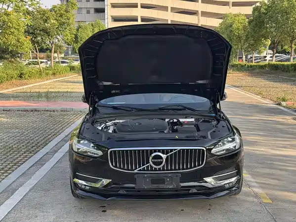 Volvo S90 2019