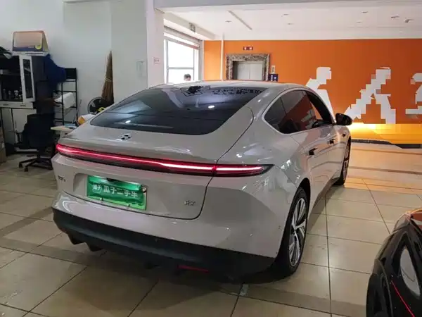NIO ET5 2025