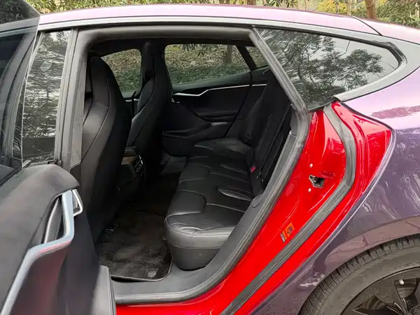 Tesla Model S 2017