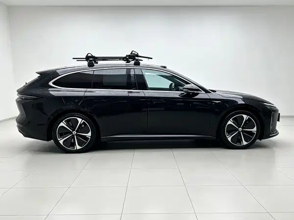 NIO ET5T 2024