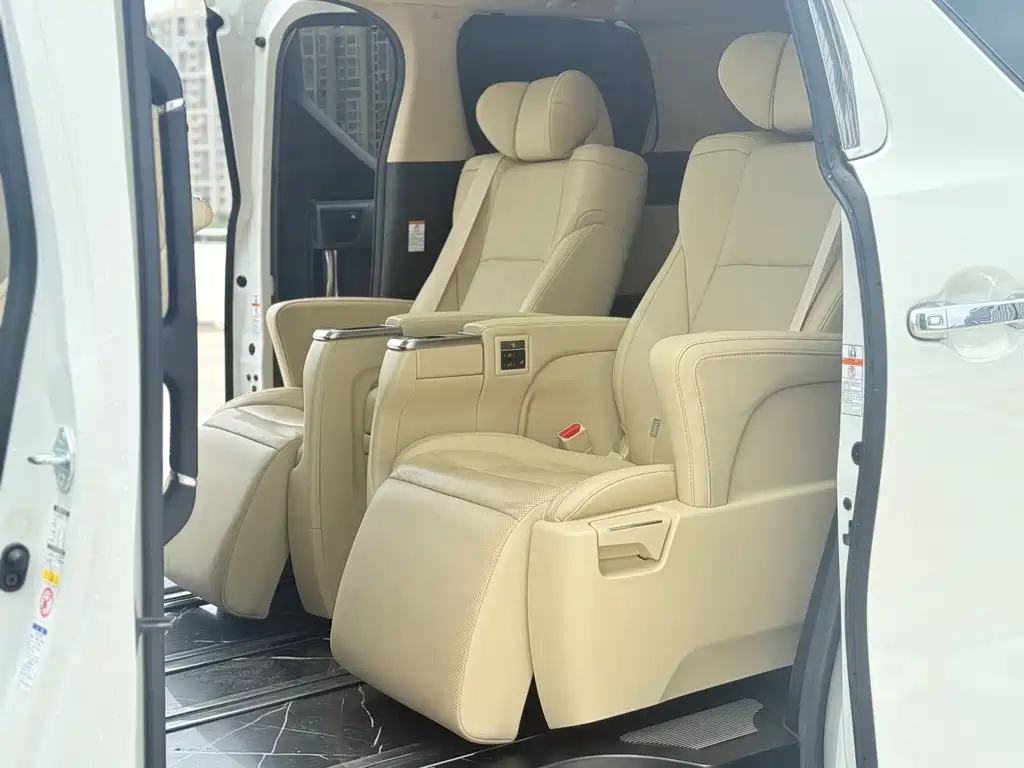 Toyota Alphard 2019 — фото 5