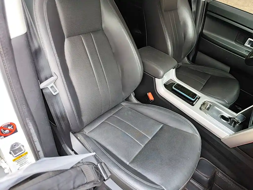 Land Rover Discovery Sport 2018 — фото 25