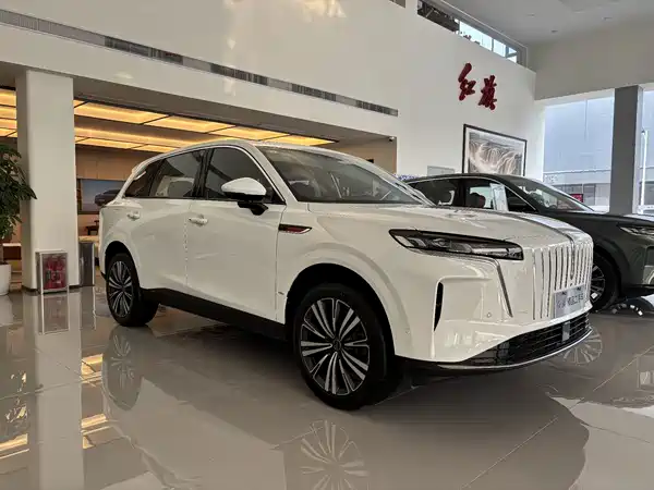 Hongqi HS6 PHEV 2026
