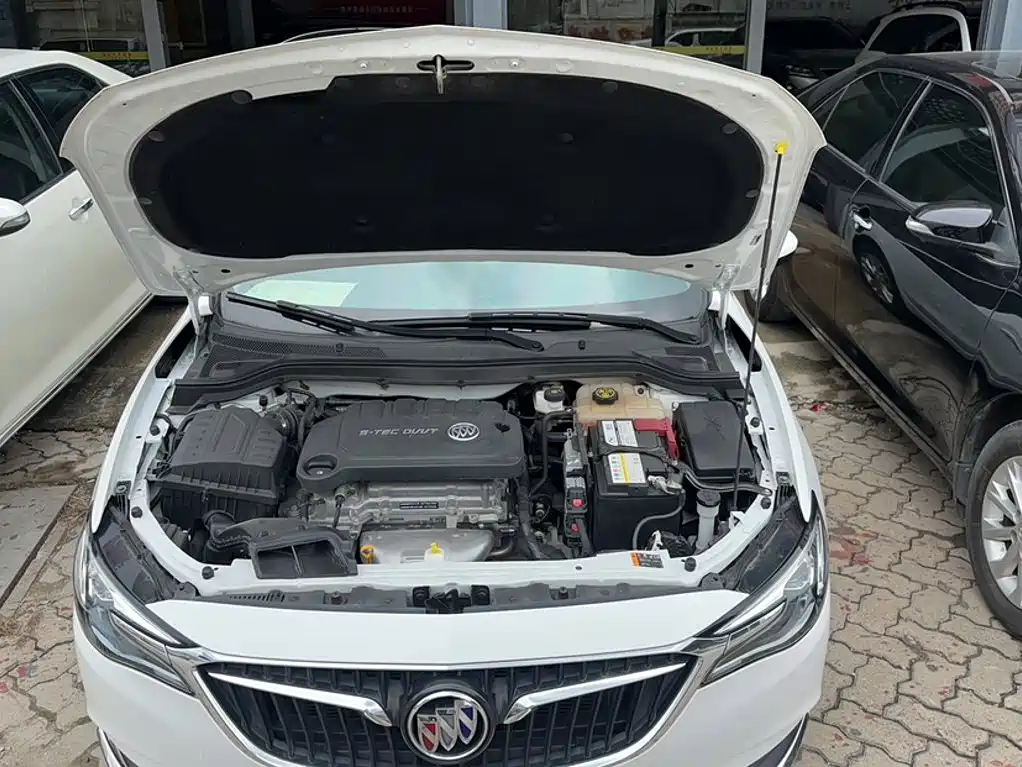 Buick Excelle 2022 — фото 14