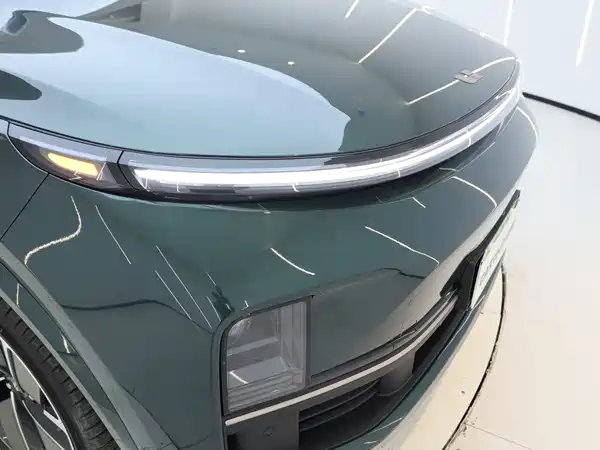 Li Auto L9 2025