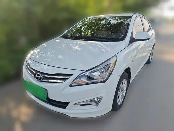 Hyundai Accent 2014