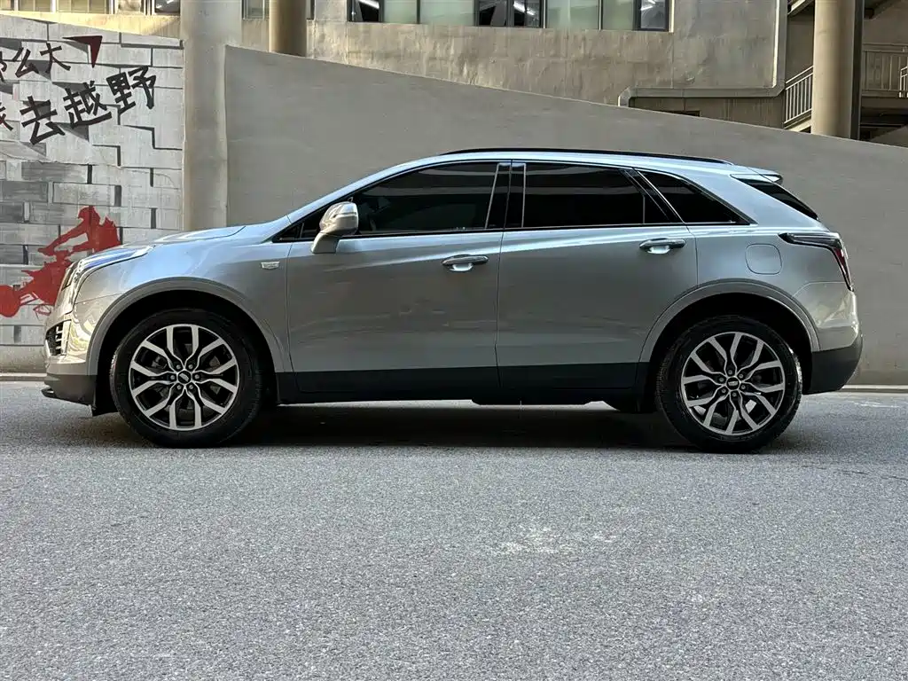 Cadillac XT5 2023