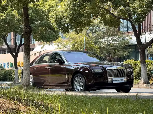 Rolls-Royce Ghost 2015