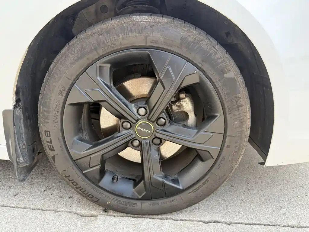 Roewe i6 MAX New Energy 2021 — фото 8