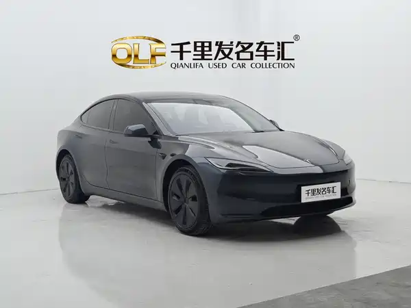 Tesla Model 3 2024
