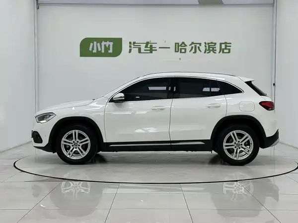Mercedes-Benz GLA 2021