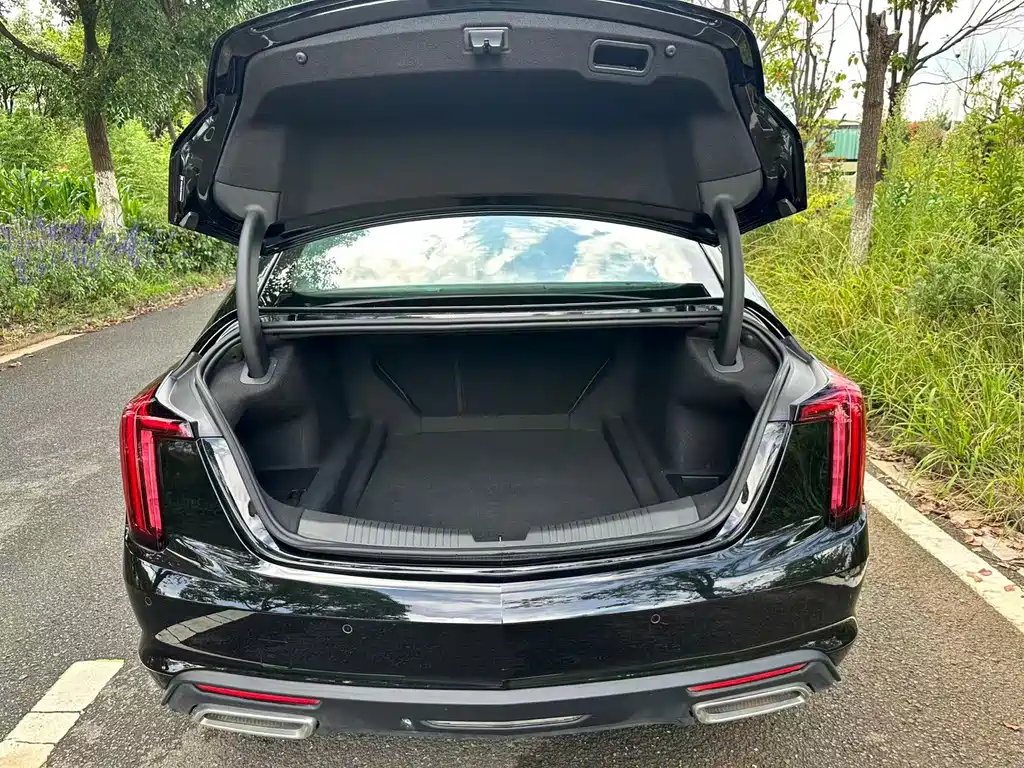 Cadillac CT5 2023 — фото 25
