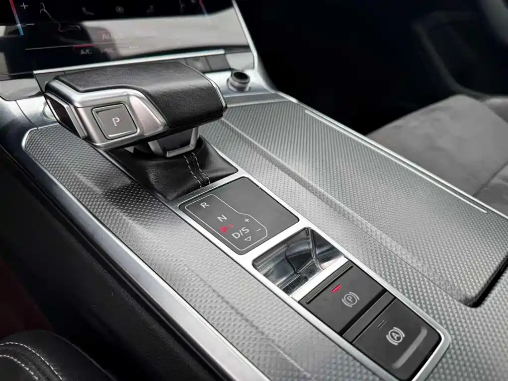 Audi A6L 2020 — фото 20