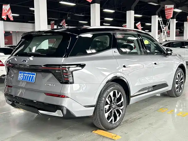 Ford Edge 2025